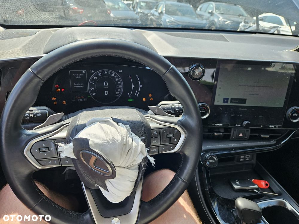 Lexus NX 350h Executive - 11