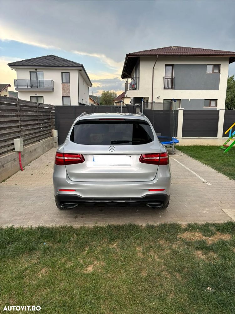 Mercedes-Benz GLC 220 d 4Matic 9G-TRONIC AMG Line - 4