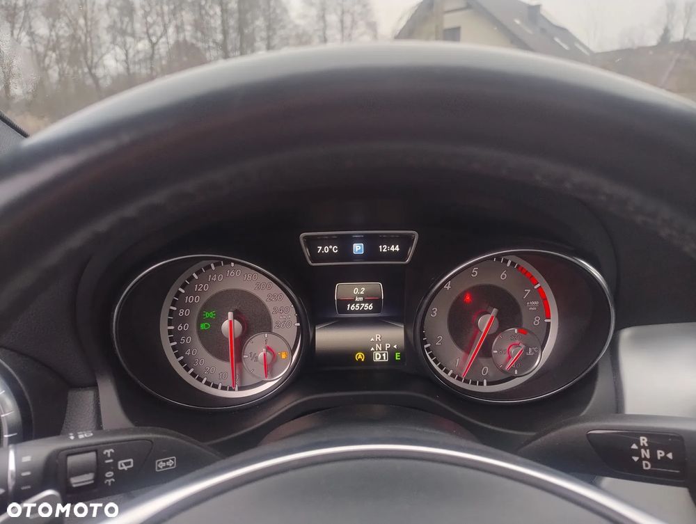 Mercedes-Benz CLA 250 4Matic 7G-DCT AMG Line - 8