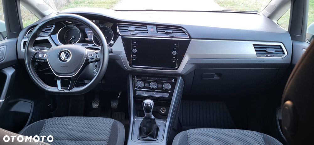 Volkswagen Touran 2.0 TDI BMT SCR Comfortline - 6