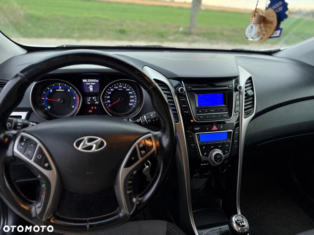 Hyundai i30 1.4 CRDi Intro Edition - 11