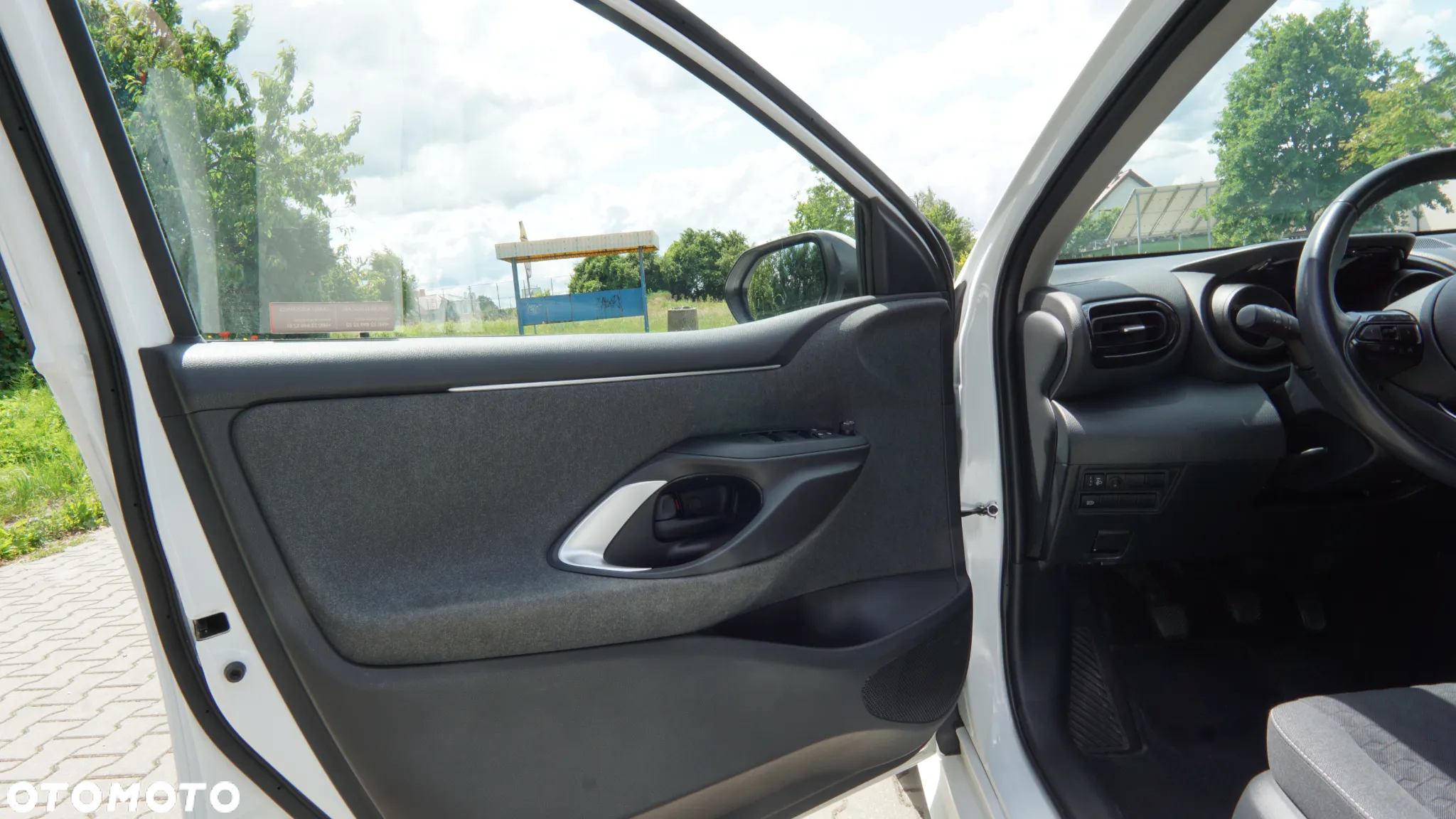Toyota Yaris 1.5 Comfort - 9