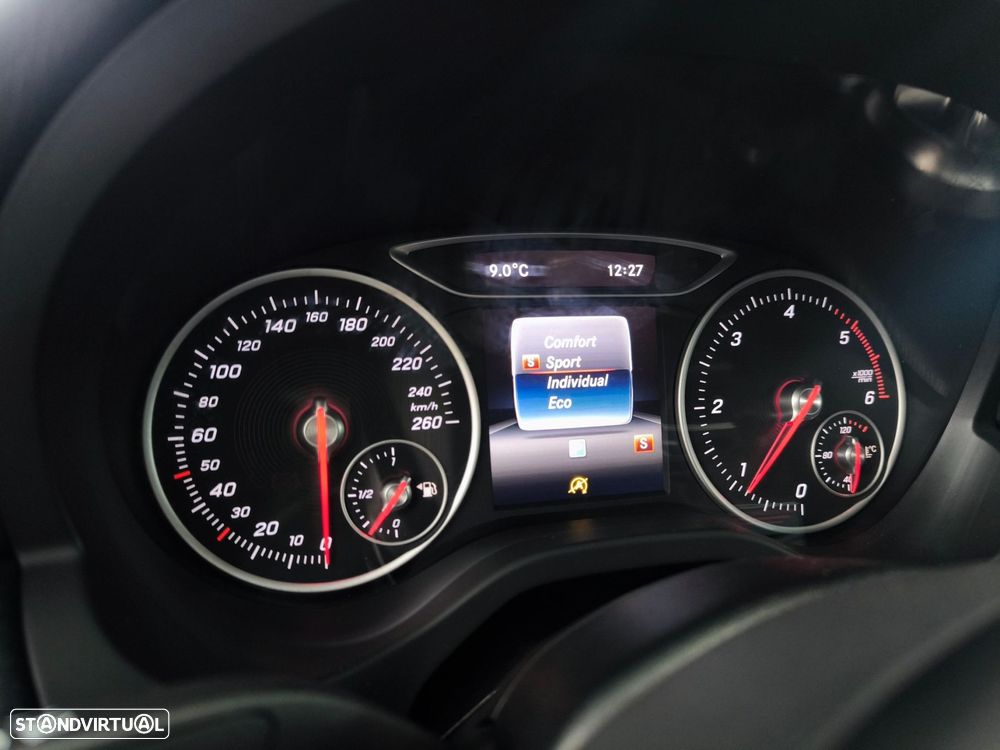 Mercedes-Benz A 180 d AMG Line - 20