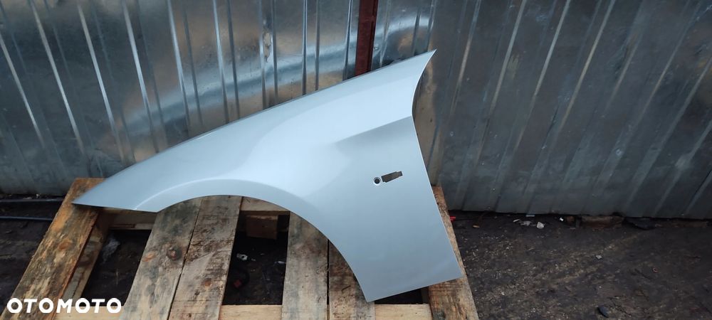 błotnik lewy przód przedni bmw e90 e91 11.2004-06.2012 stal lakier B39 A83 C08 C06 A96 475 A300 B45 C10 C4W C09 F04 A89 B53 C4E 668 C2S C3N C1M C31 A72 C1X A45 A17 F20 F35 F36 F02 A75 A44 F03 751 F01 F40 F05 F19 C29 F31 B09 C55 F22 B44 C3C F11 C1R B55 B66 F43 F45 C16 B38 C1G A76 F42 C1E B35 F39 C1F C56 C4P C6R C6E F27 C5A B41 C68 C1D U91 C5Y P7Z B01 300 - 1