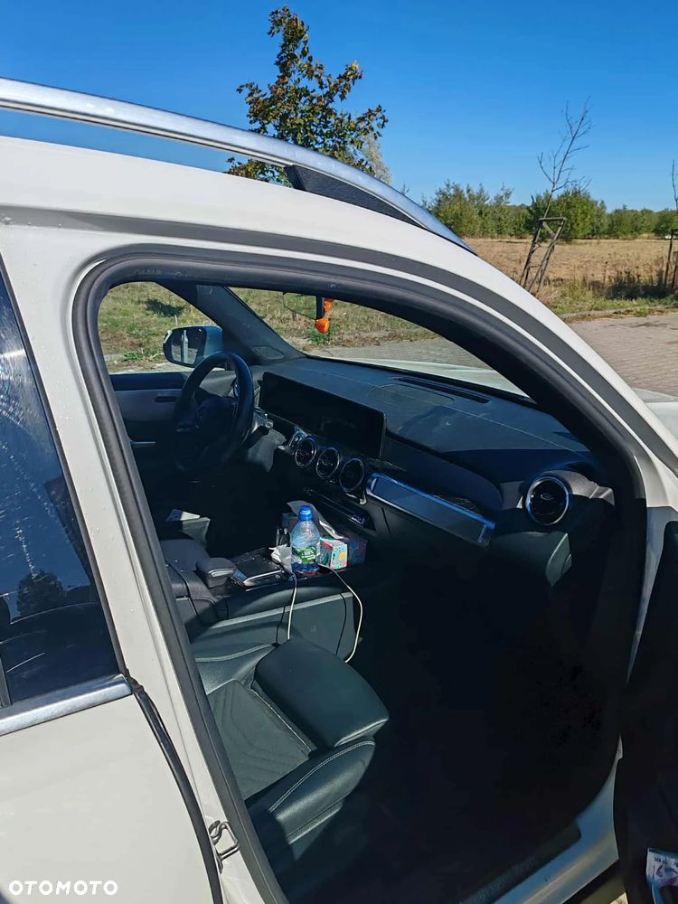 Mercedes-Benz GLB 200 d 8G-DCT - 16