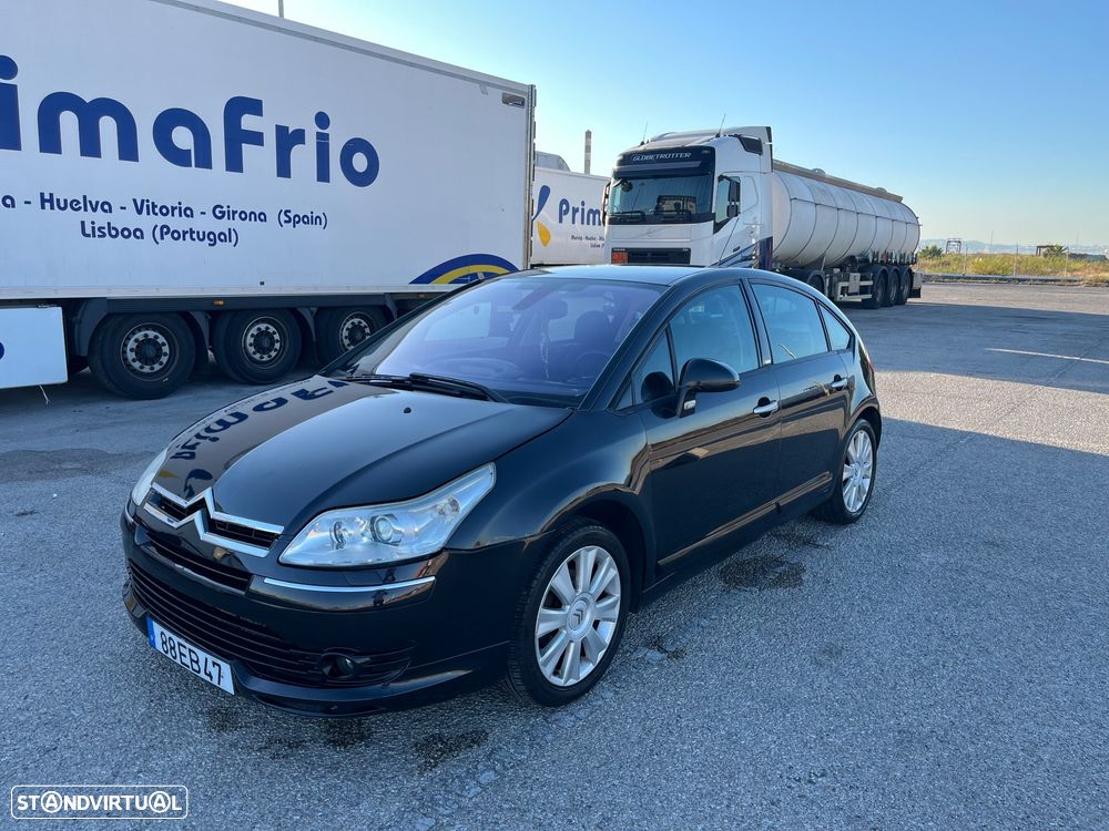 Citroën C4 1.6 HDi 110 Exclusive - 3