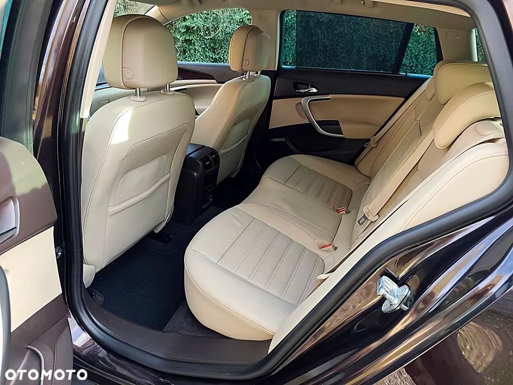 Opel Insignia 2.0 CDTI Sports Tourer 4x4 ecoFLEXStart/S Design Edition - 19