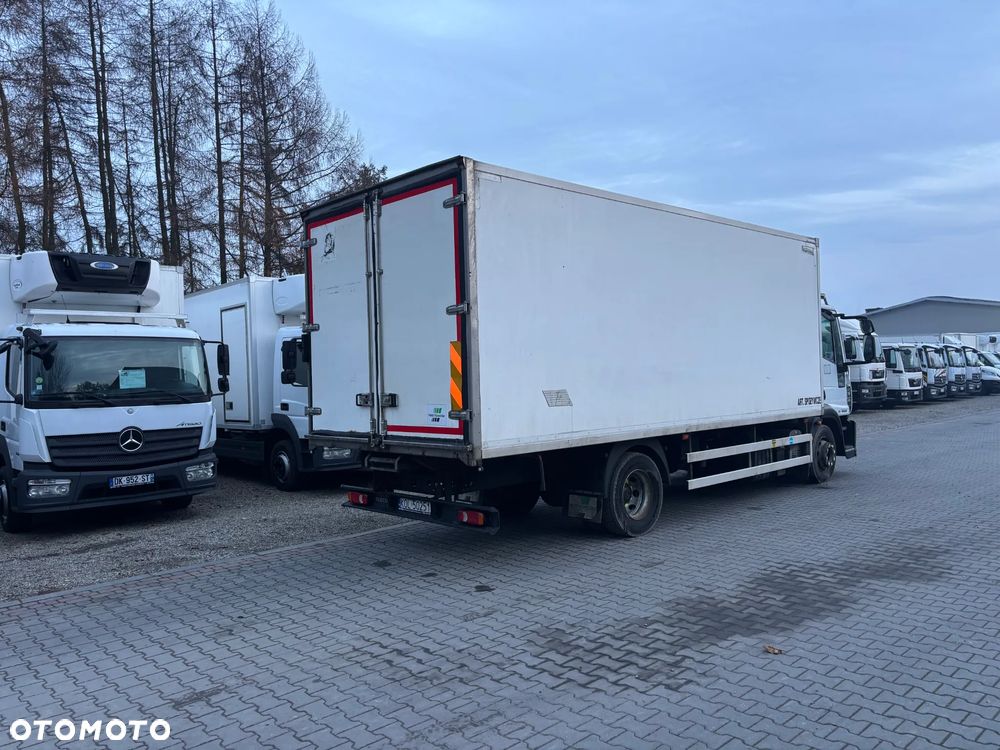 Iveco EUROCARGO 120E18 CHLODNIA KILKA SZTUK MAN MERCEDES CHLODNIE KONTENERY PODWOZIA DO ZABUDOWY KIPRY - 4