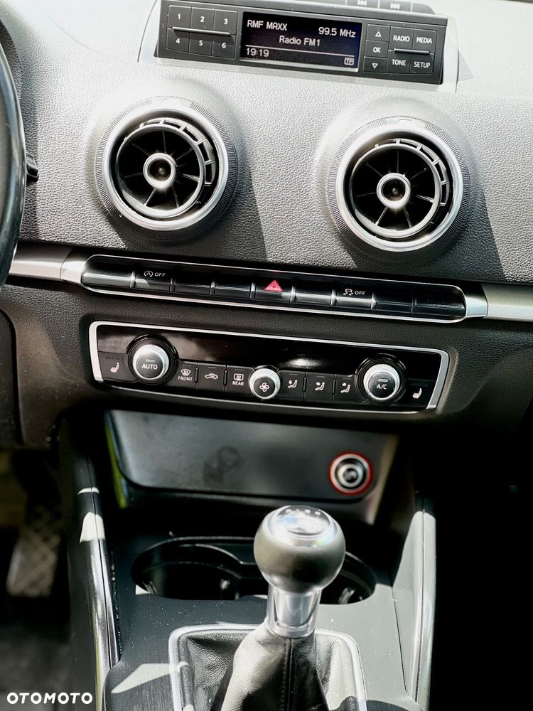 Audi A3 Sportback - 16