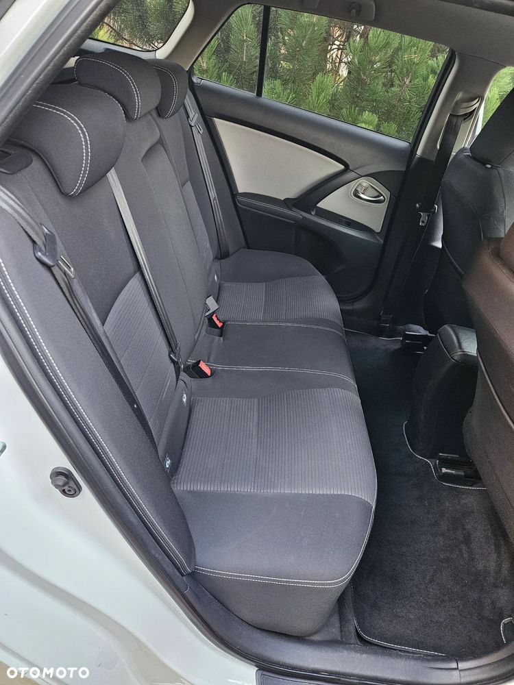 Toyota Avensis 2.0 Premium MS - 7