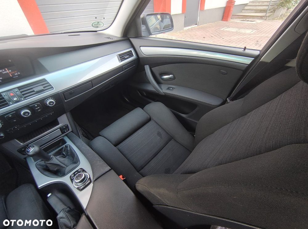 BMW Seria 5 520d Edition Lifestyle - 14