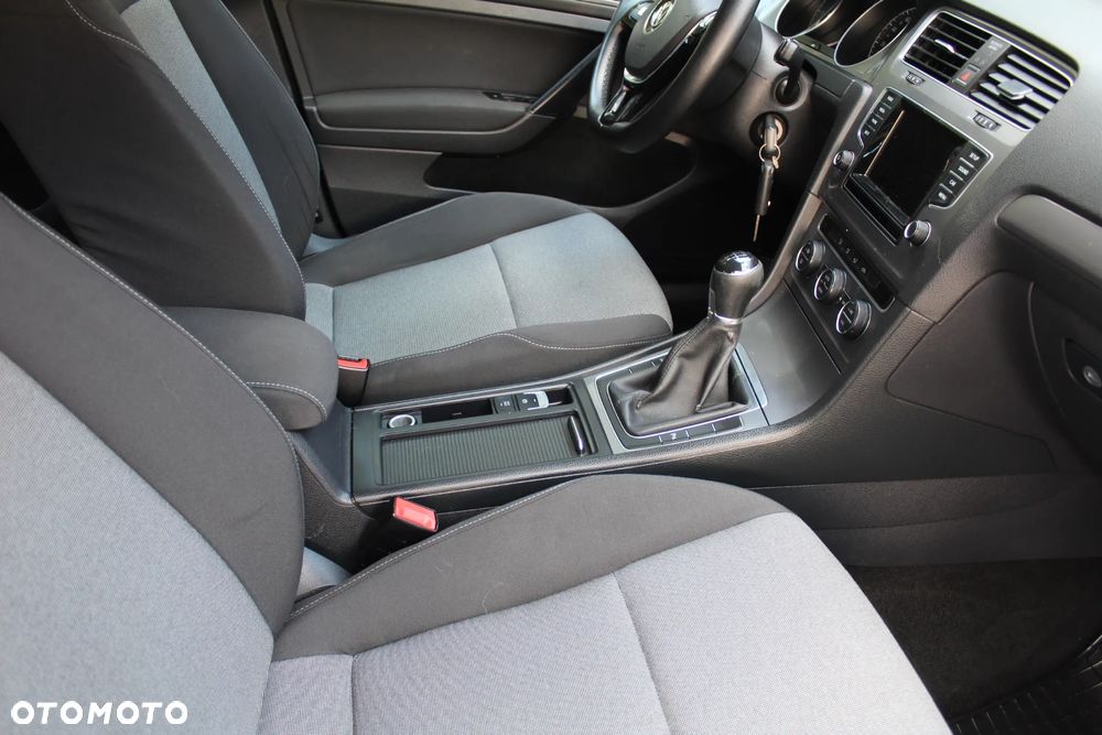 Volkswagen Golf - 7