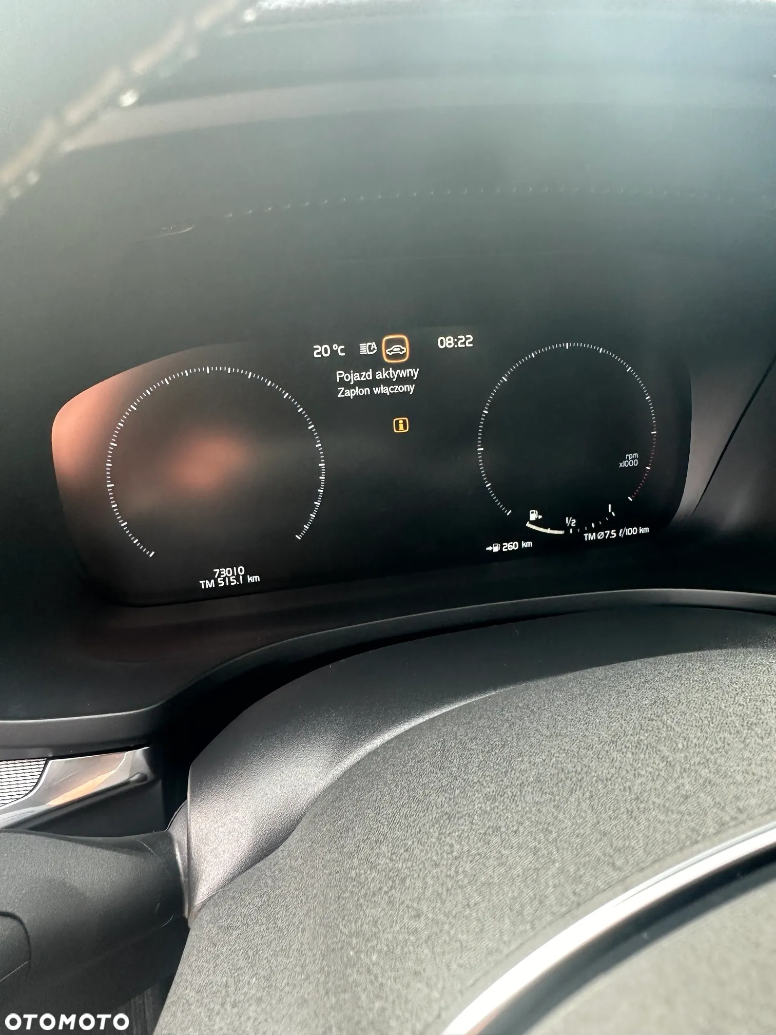 Volvo V60 D4 R-Design - 24