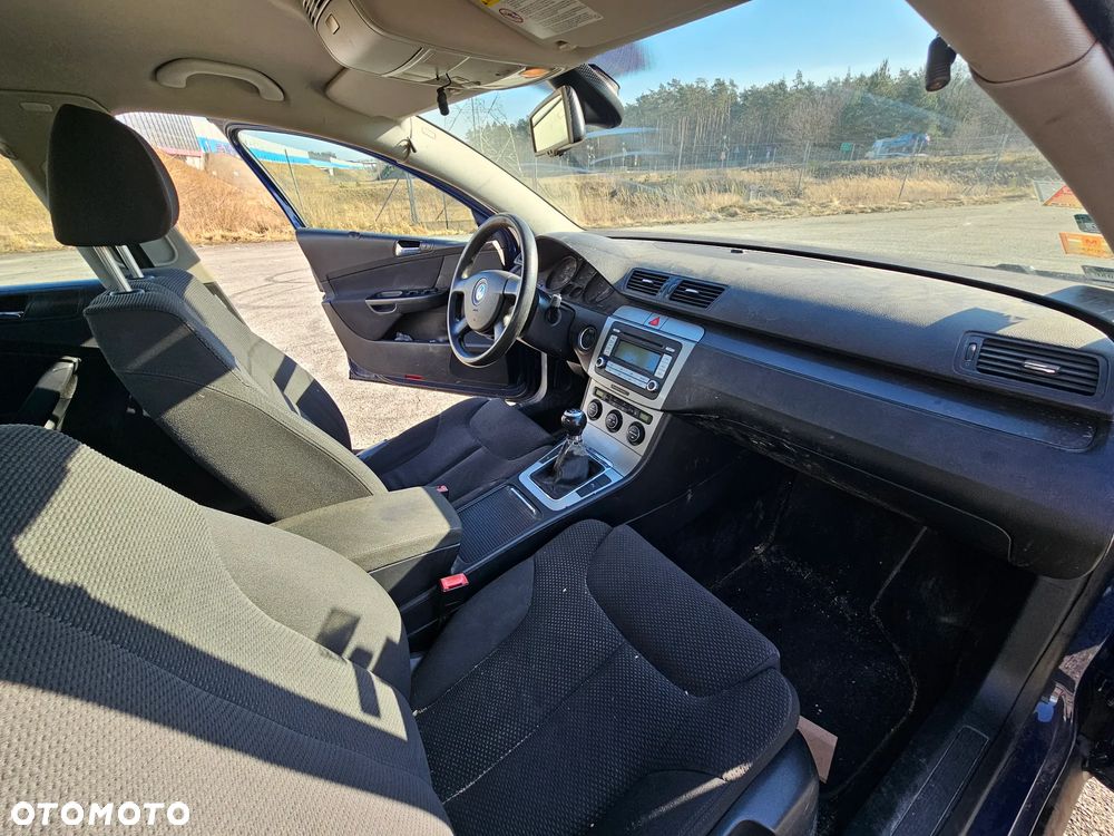 Volkswagen Passat - 6