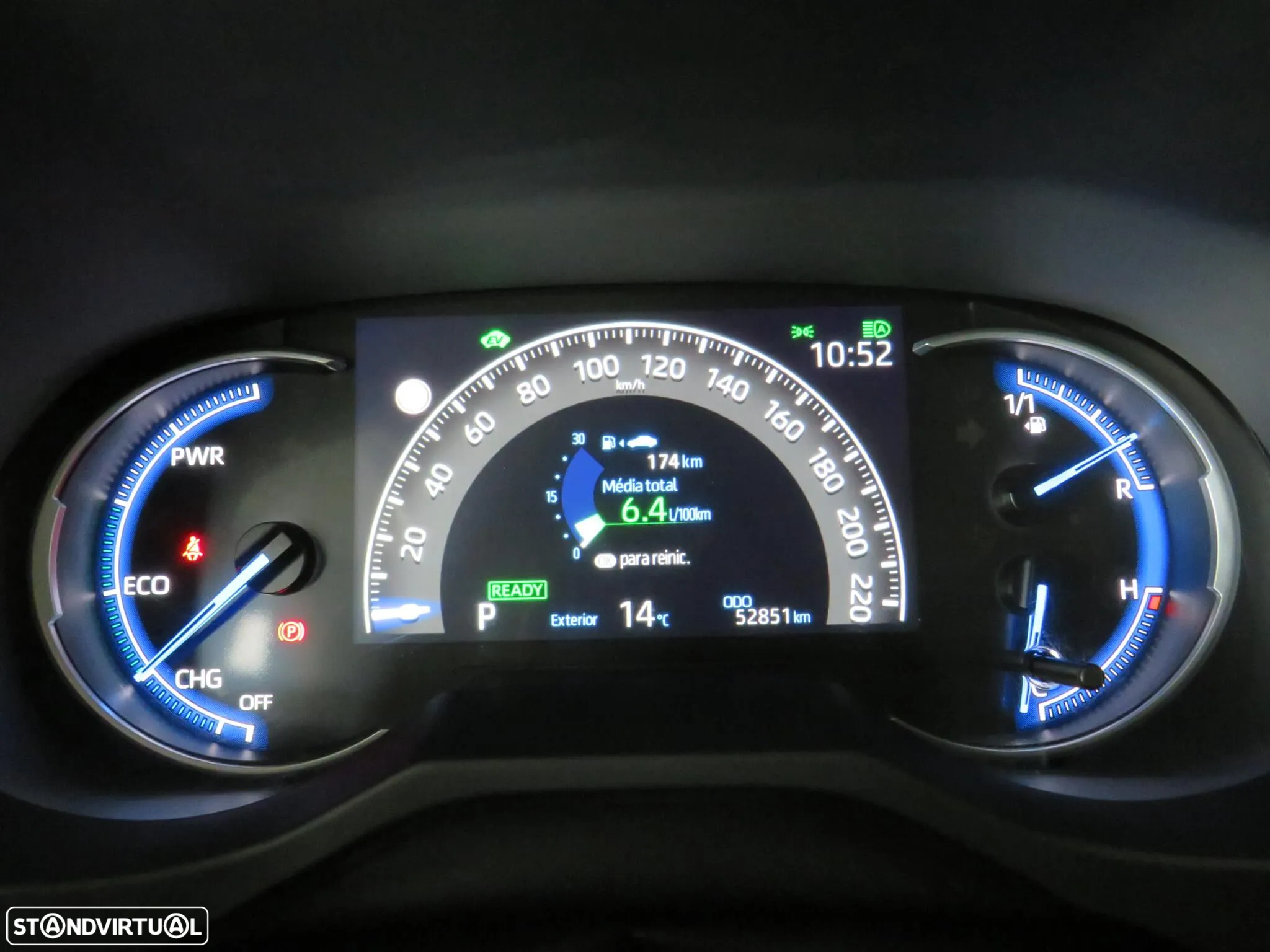 Toyota RAV4 2.5 HDF Comfort - 24