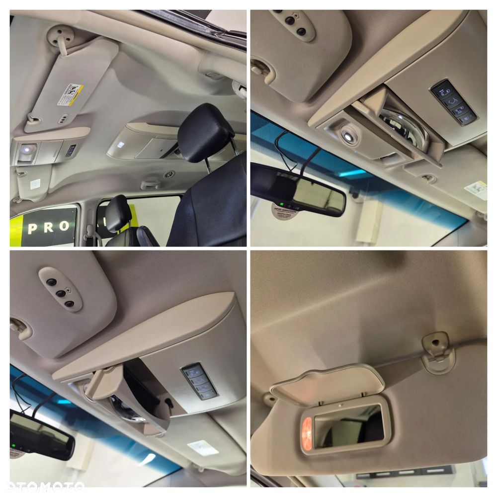 Chrysler Town & Country 3.6 Limited - 33