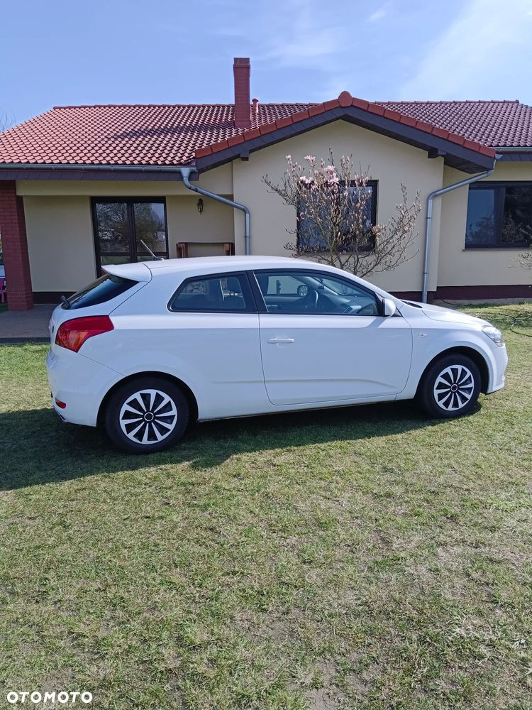 Kia Ceed 1.4 Comfort + - 4