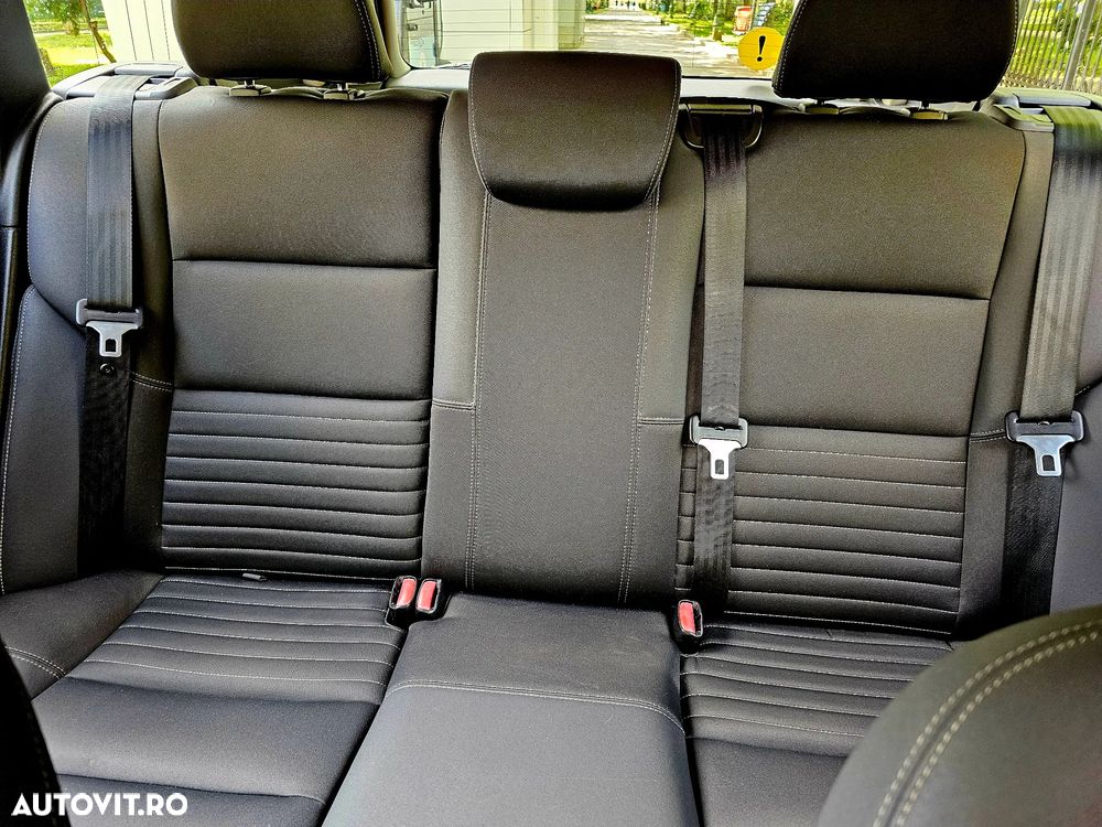 Volvo V50 - 8