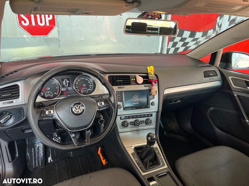 Volkswagen Golf 1.6 TDI BMT Comfortline - 7