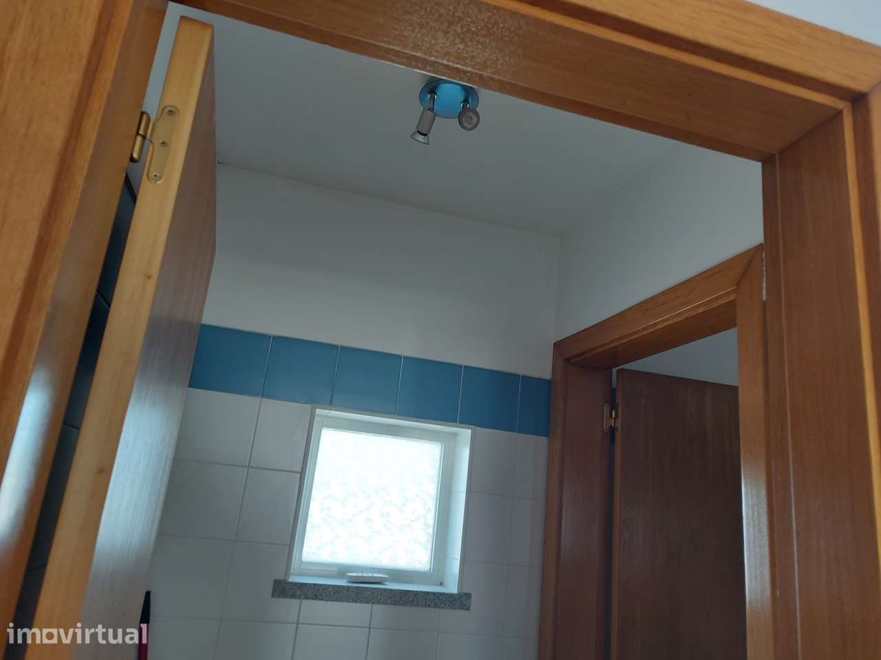 COMPRE UM RENDIMENTO MENSAL.
Se procura um investimento imobiliário - Grande imagem: 3/11