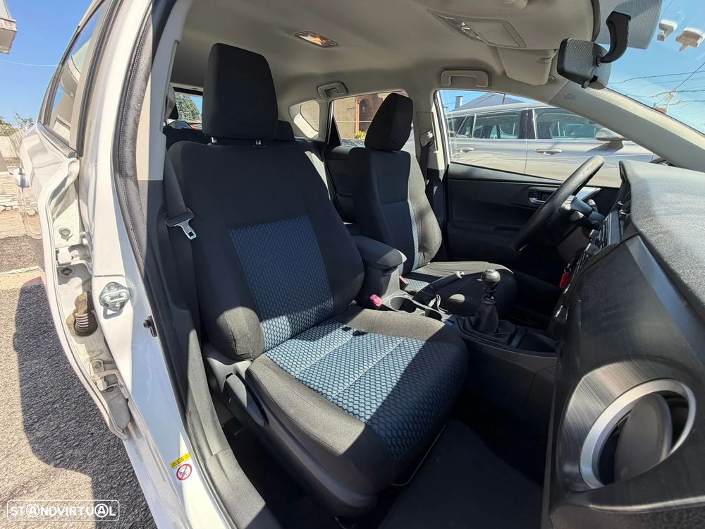 Toyota Auris 1.4 D-4D ACtive+AC - 17