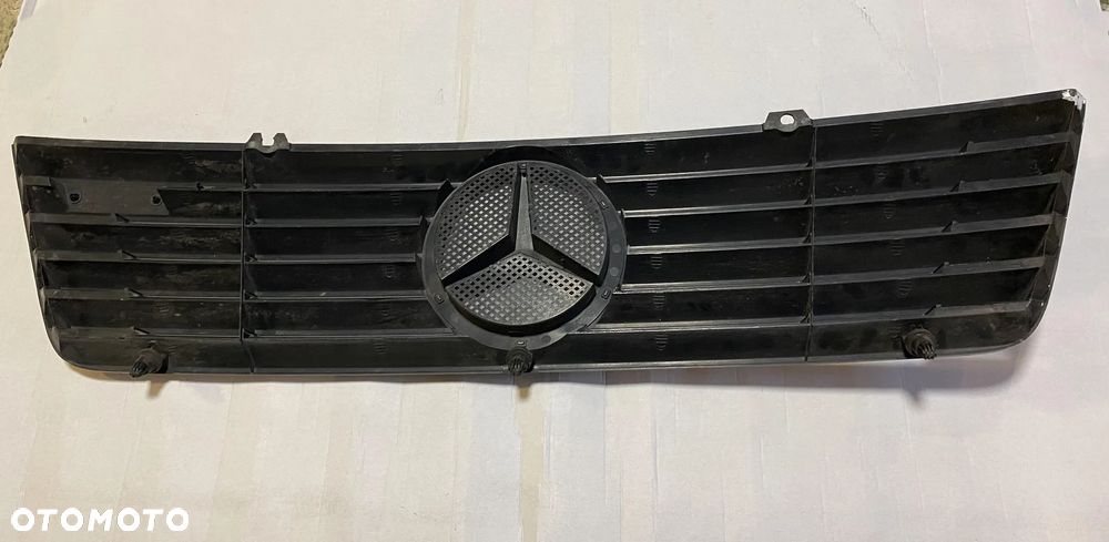 Grill atrapa chłodnicy Mercedes Sprinter I OE - 4