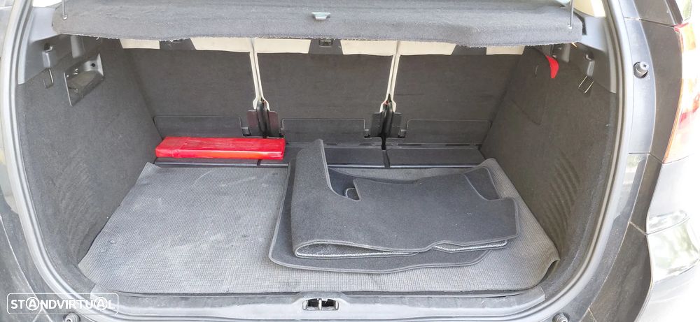 Citroën C4 Picasso 1.6 HDi Confort RFM CMP6 - 11