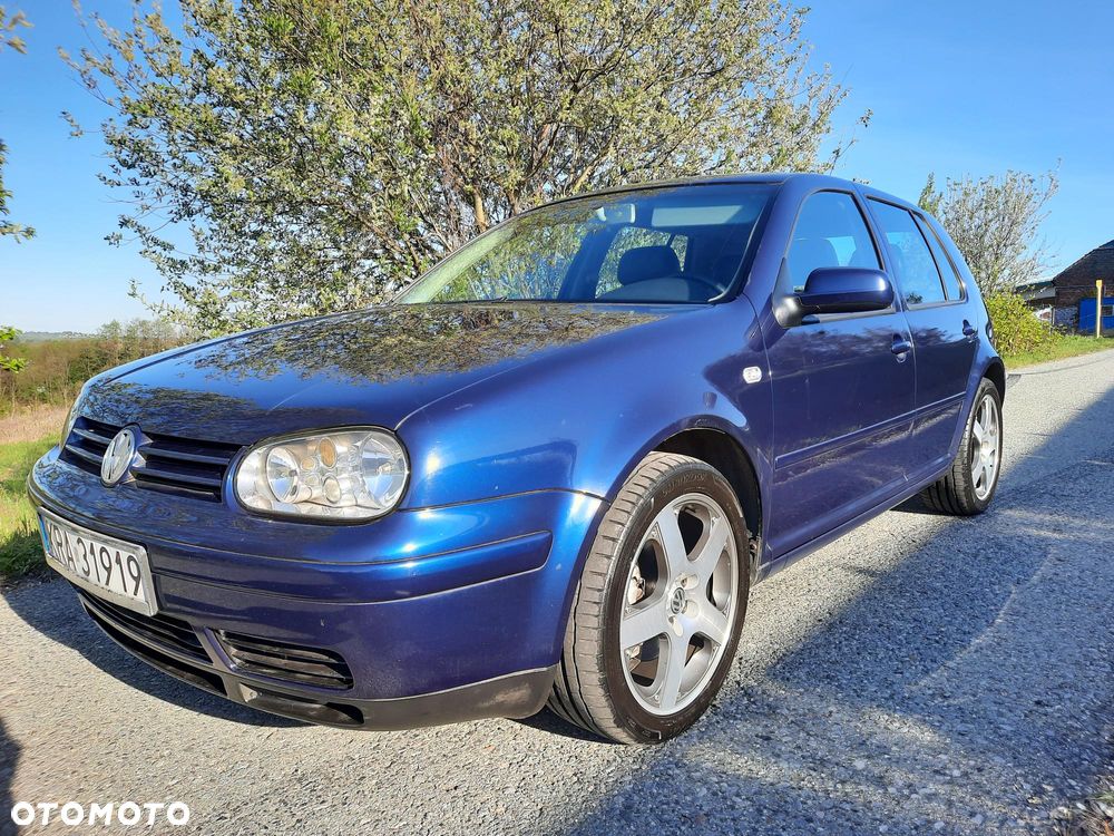 Volkswagen Golf 1.9 TDI Highline - 1