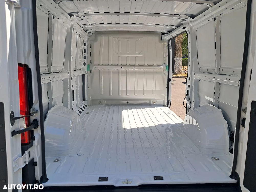 Opel MOVANO VAN L2H1 10 mc - 15