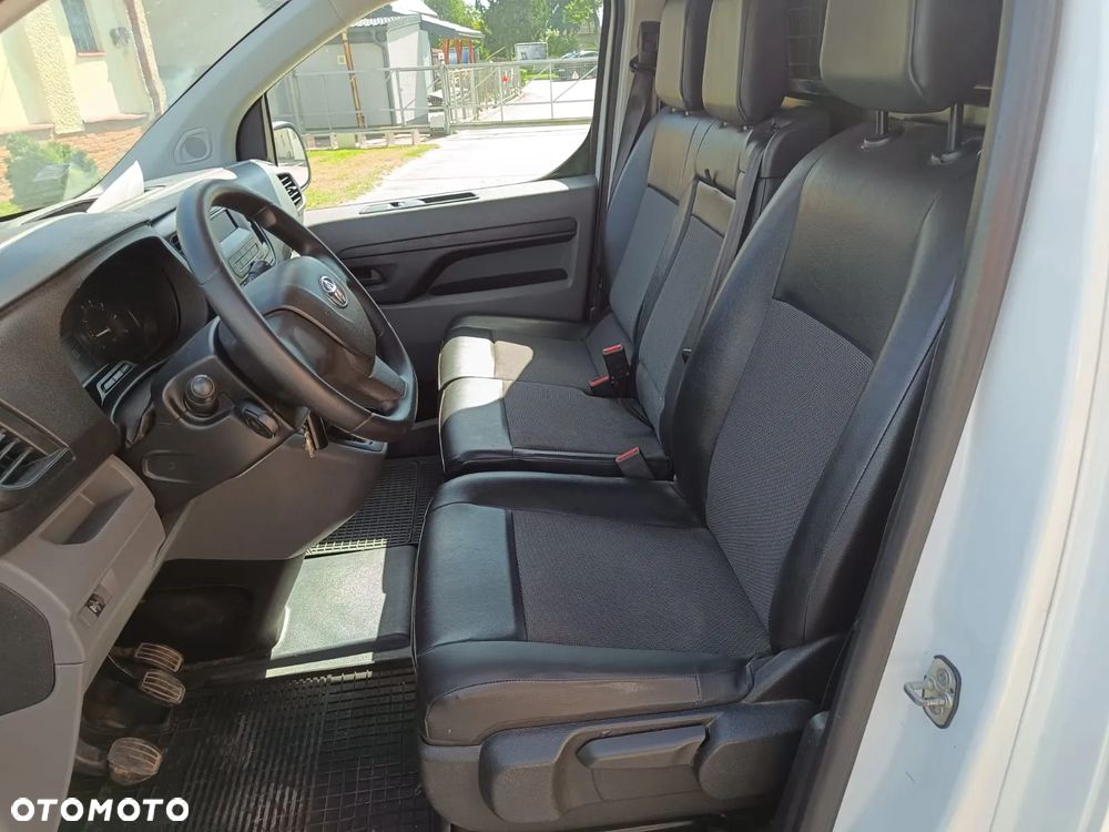 Toyota Proace - 10