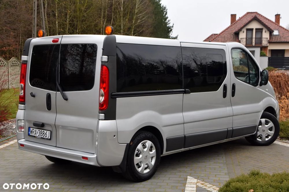 Renault Trafic Passenger FAP L2H1 Expression - 14