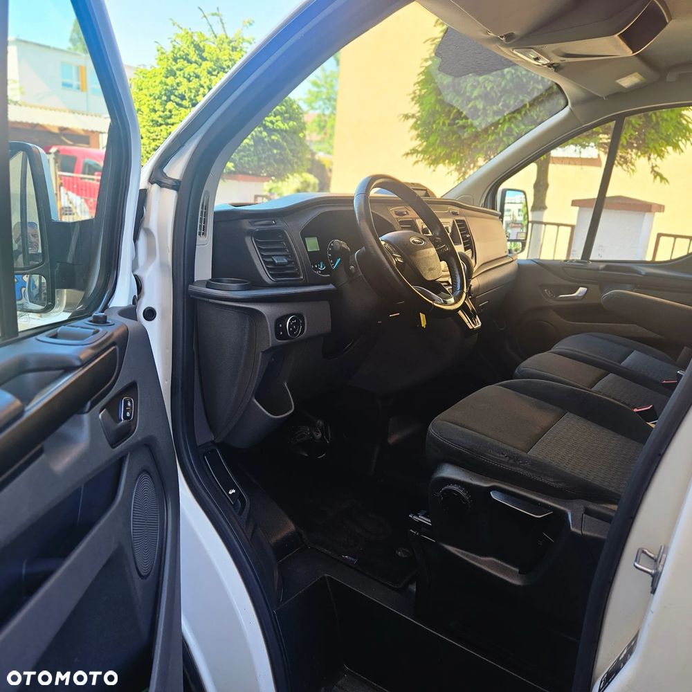 Ford Transit Custom - 19