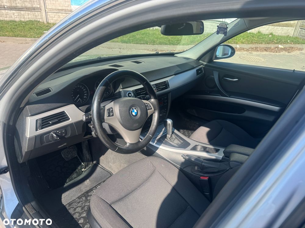 BMW Seria 3 330d DPF - 12