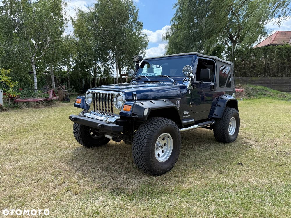Jeep Wrangler - 4