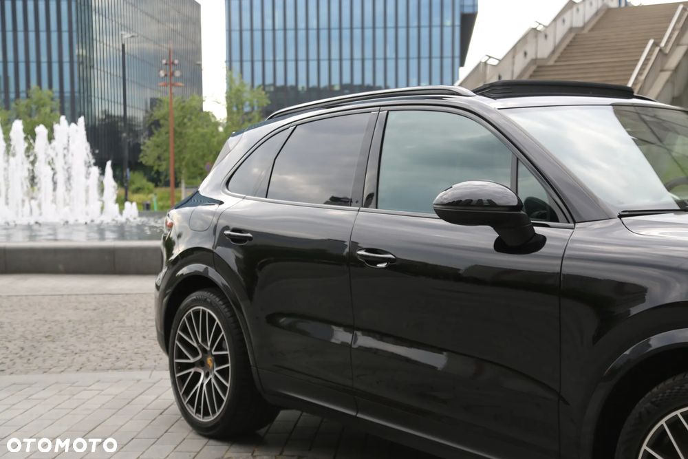 Porsche Cayenne - 27