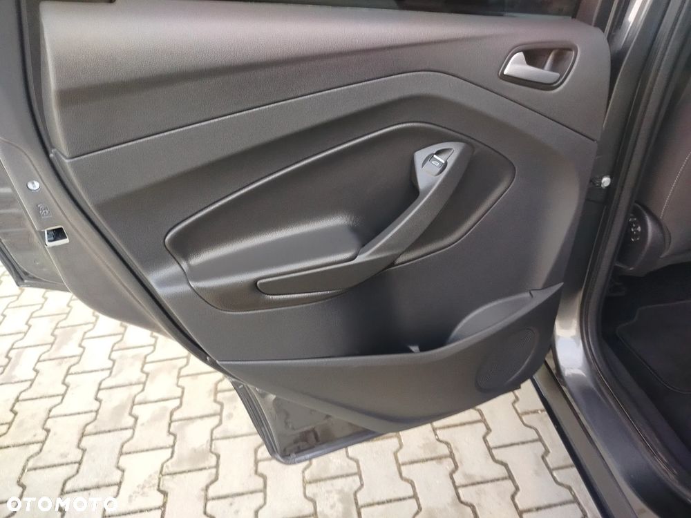 Ford Kuga 1.5 EcoBoost ACTIVE X - 27