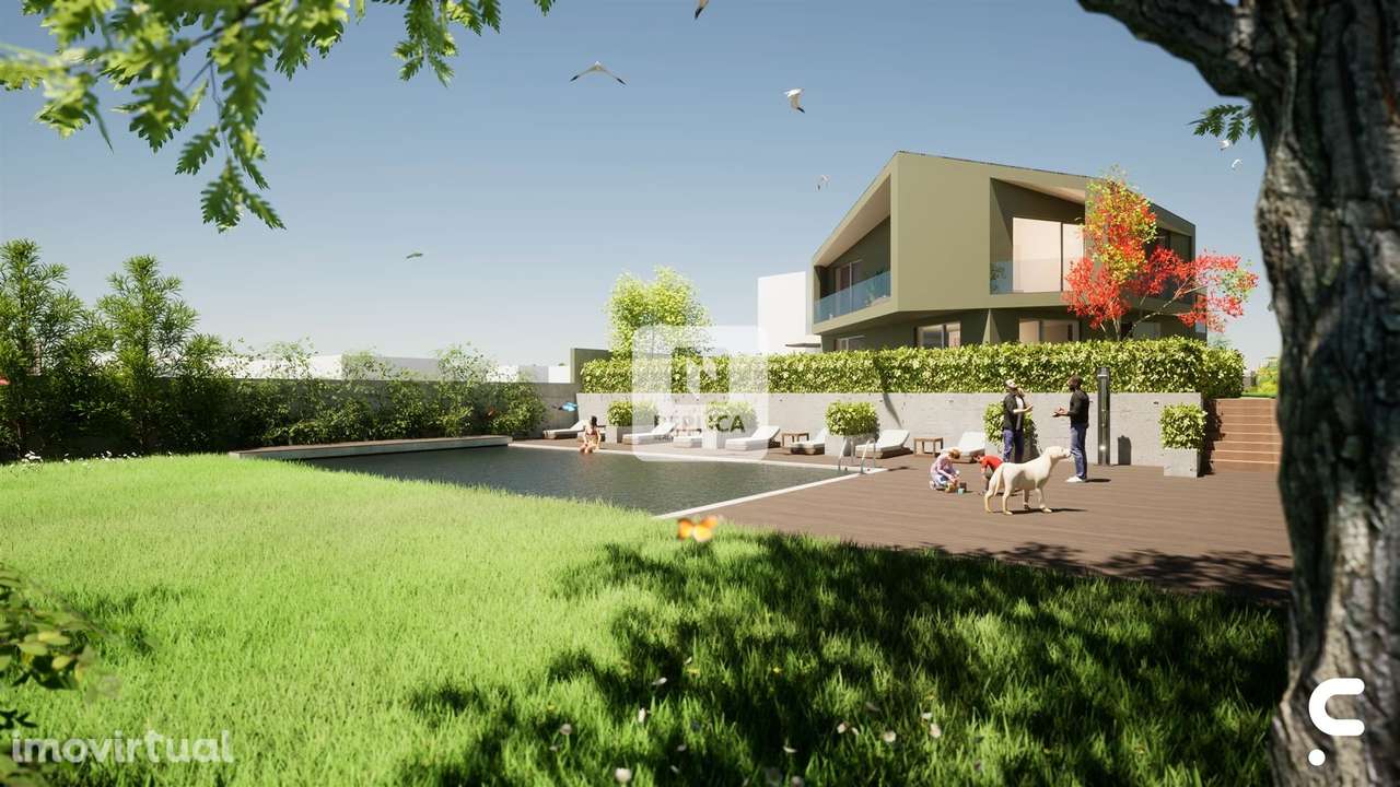 Moradia T3+1 em Canidelo a escassos metros da linha de mar - Grande imagem: 2/53