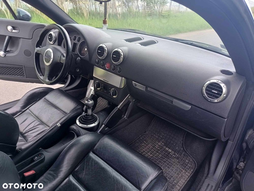 Audi TT Coupé 1.8T - 16