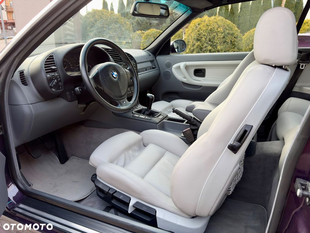 BMW Seria 3 328i - 18