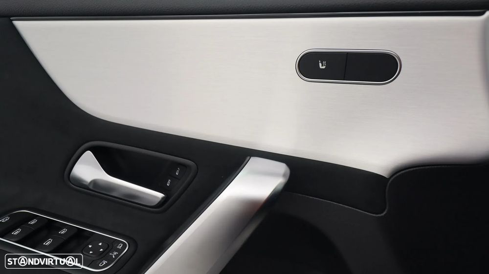 Mercedes-Benz A 180 Limousine d AMG Line Aut. - 17