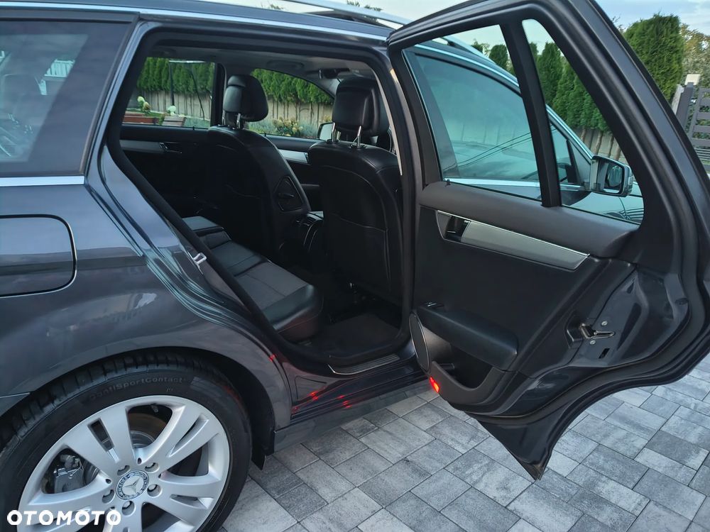 Mercedes-Benz Klasa C 180 Kompressor Automatik BlueEFFICIENCY Avantgarde - 18