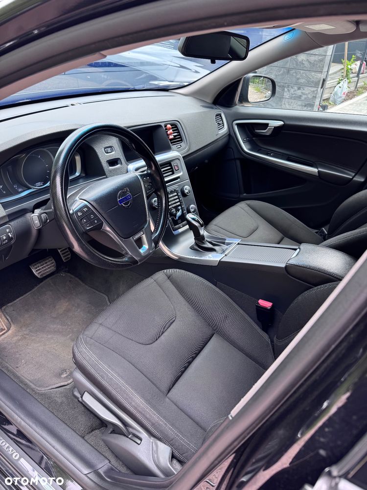 Volvo V60 D2 Geartronic Kinetic - 8