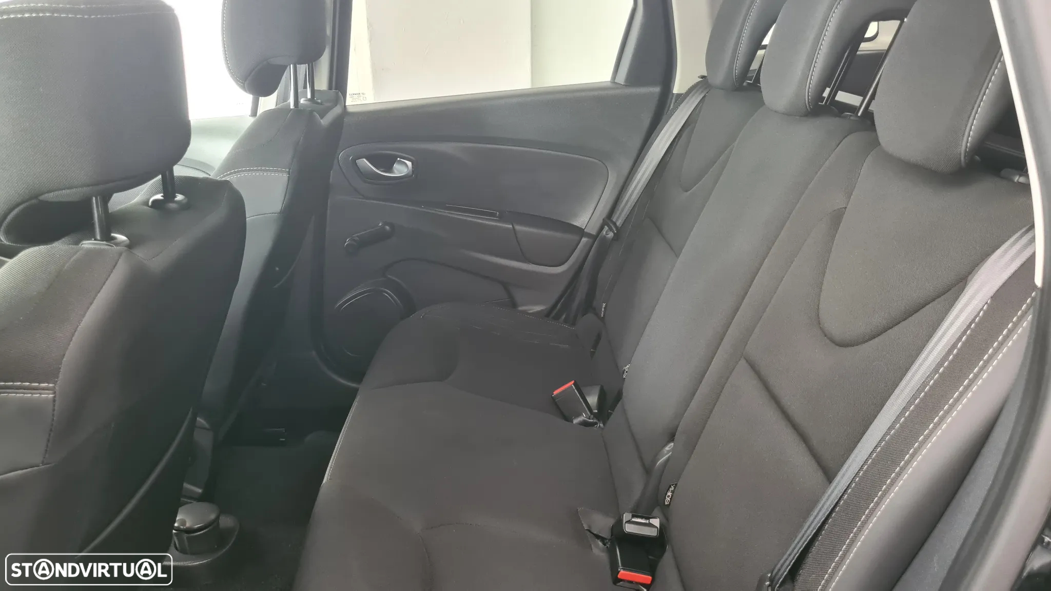 Renault Clio Sport Tourer 0.9 TCe Limited - 17