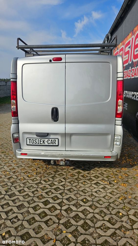 Renault Trafic - 16