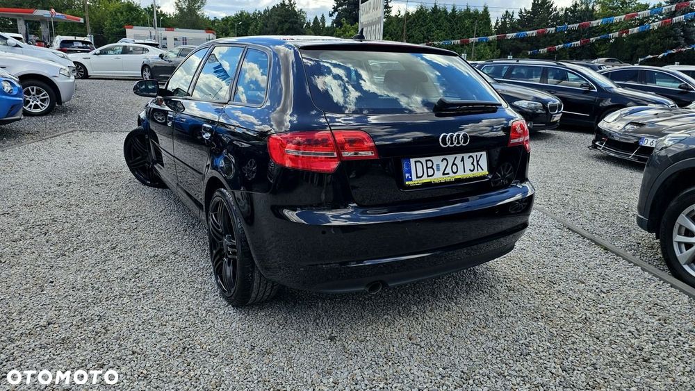 Audi A3 Sportback - 11