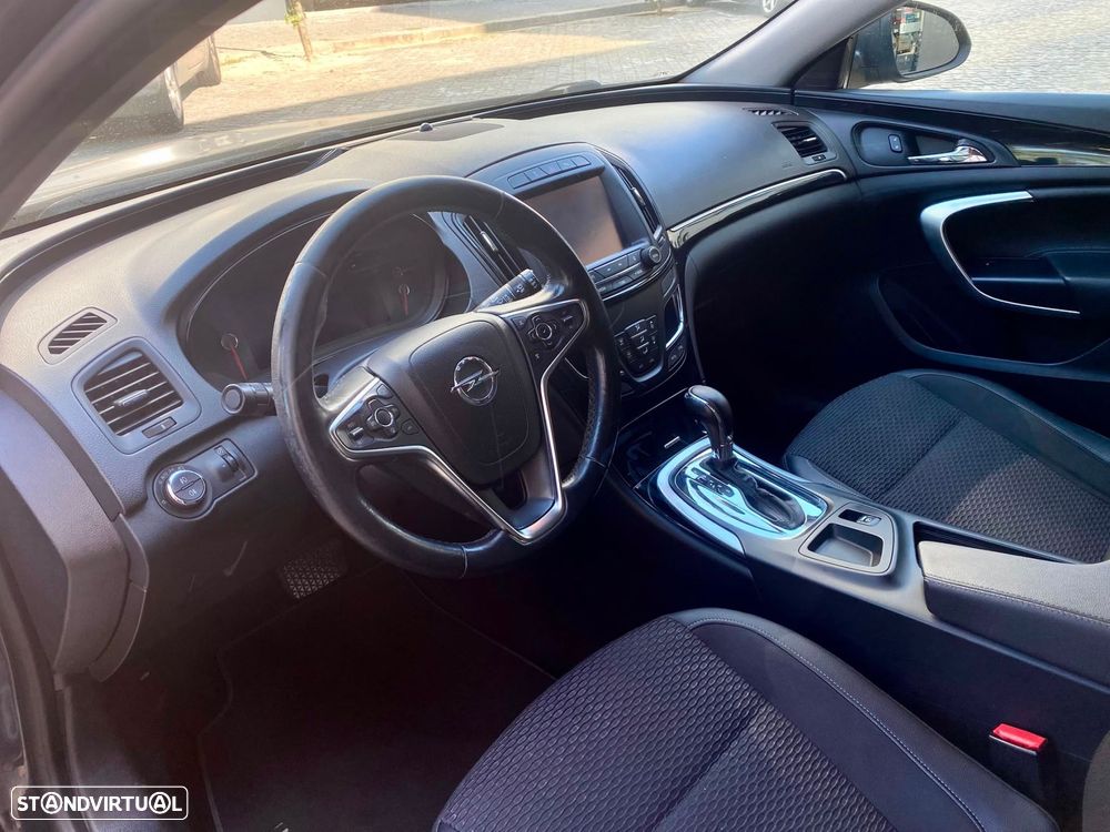 Opel Insignia Sports Tourer - 13