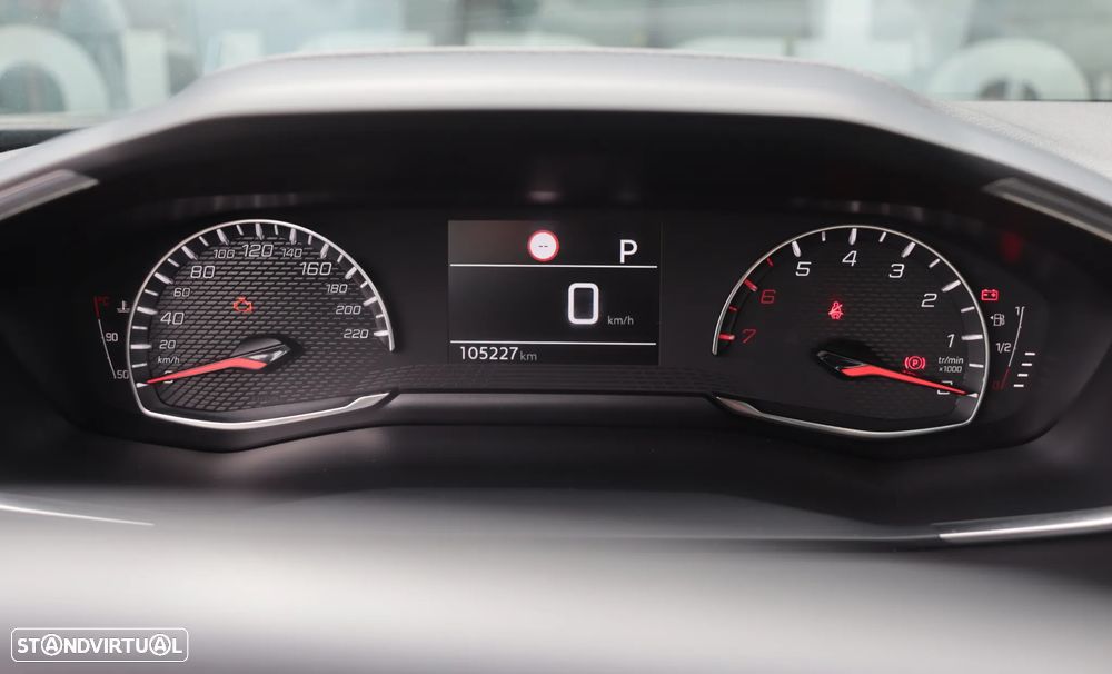 Peugeot 2008 1.2 PureTech Active EAT8 - 10