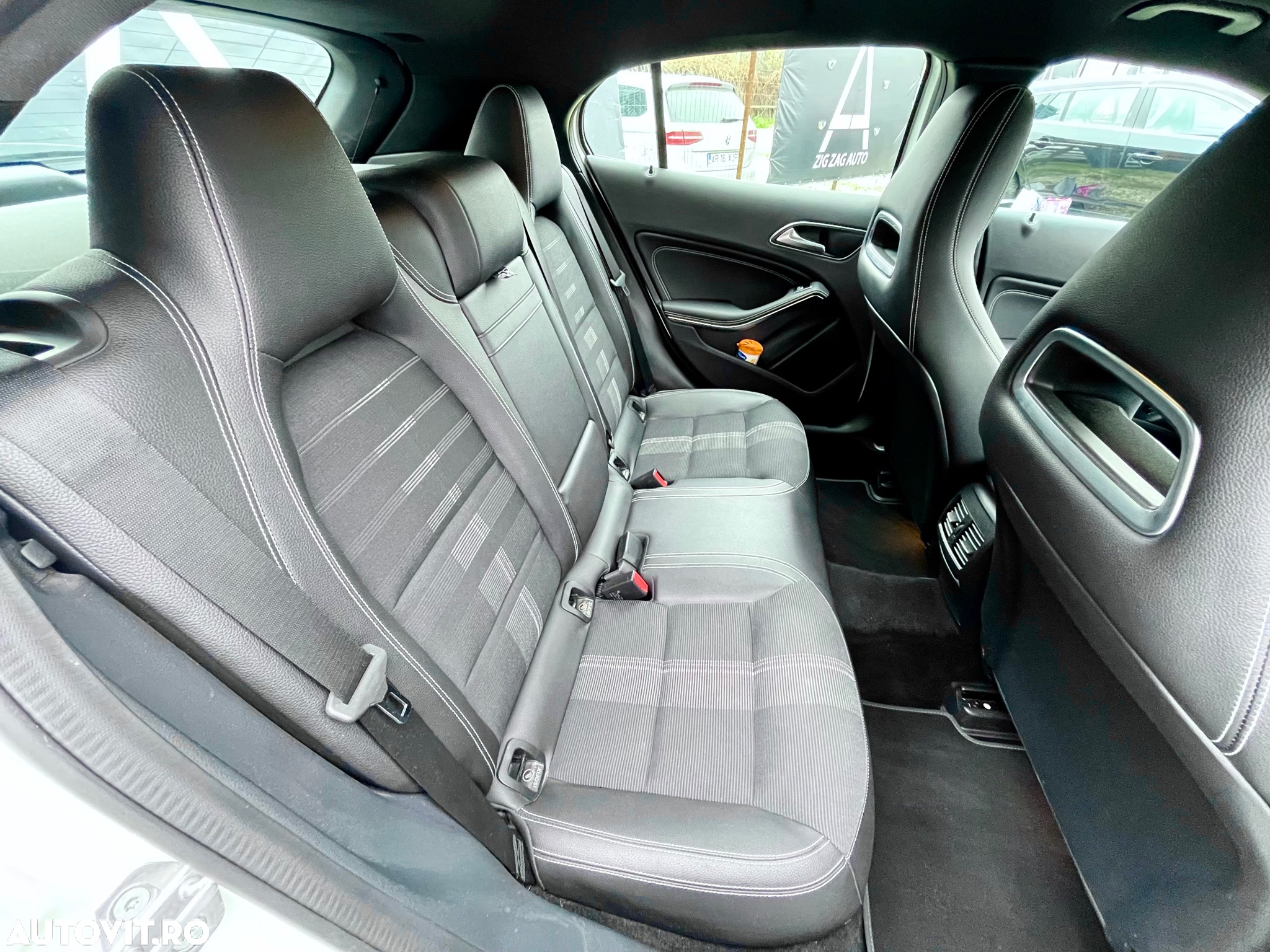 Mercedes-Benz GLA 200 d 4MATIC Aut. - 15