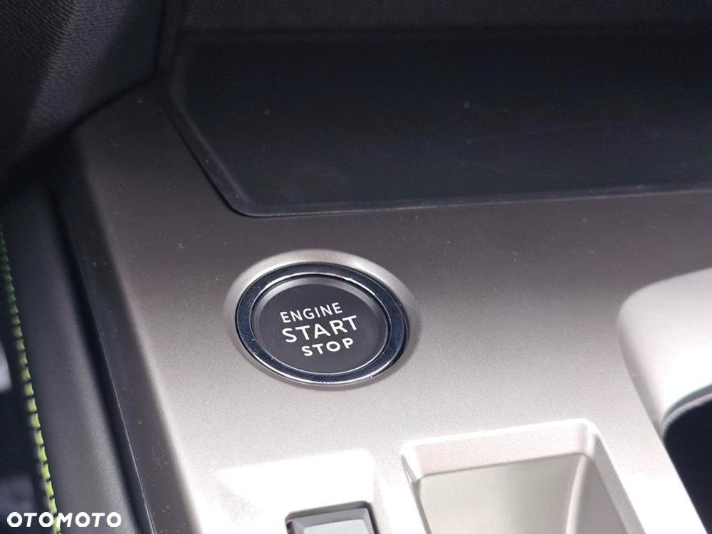 Peugeot 308 1.5 BlueHDi GT S&S EAT8 - 19