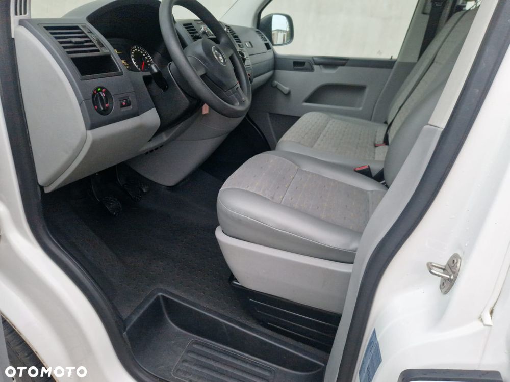 Volkswagen Transporter - 8